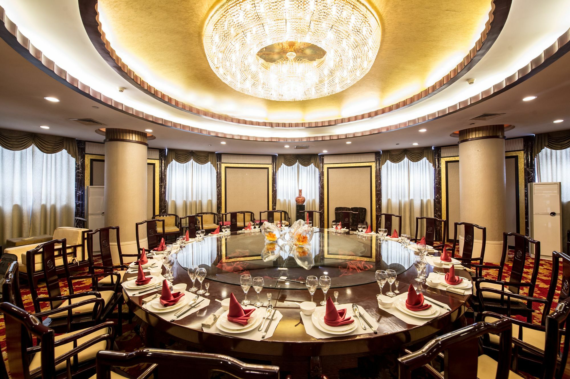 Hongyi Hotel Ухан Екстериор снимка